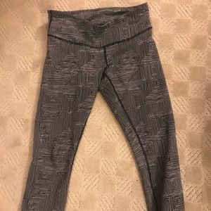 Lululemon size 8 leggings